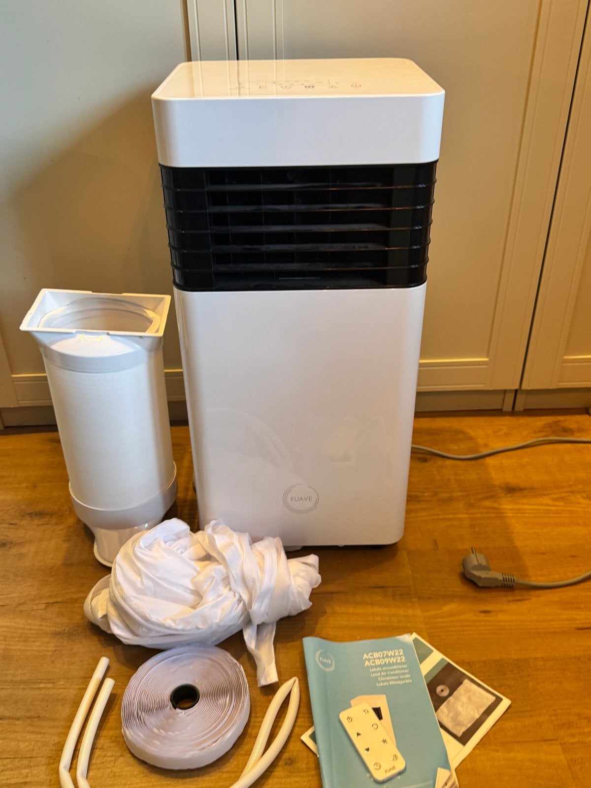 9000 BTU Fuave Mobiele Airco met raamafdichting, Witgoed en Apparatuur, Ophalen, Minder dan 60 m³, Zo goed als nieuw, Koelen en Ontvochtigen