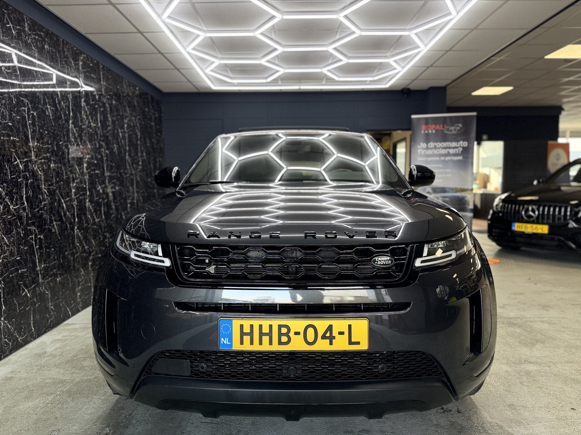 Land Rover Range Rover Evoque 1.5 P300e AWD R-Dynamic HSE PA, Automaat, 309 pk, 1498 cc, Hybride Elektrisch/Benzine
