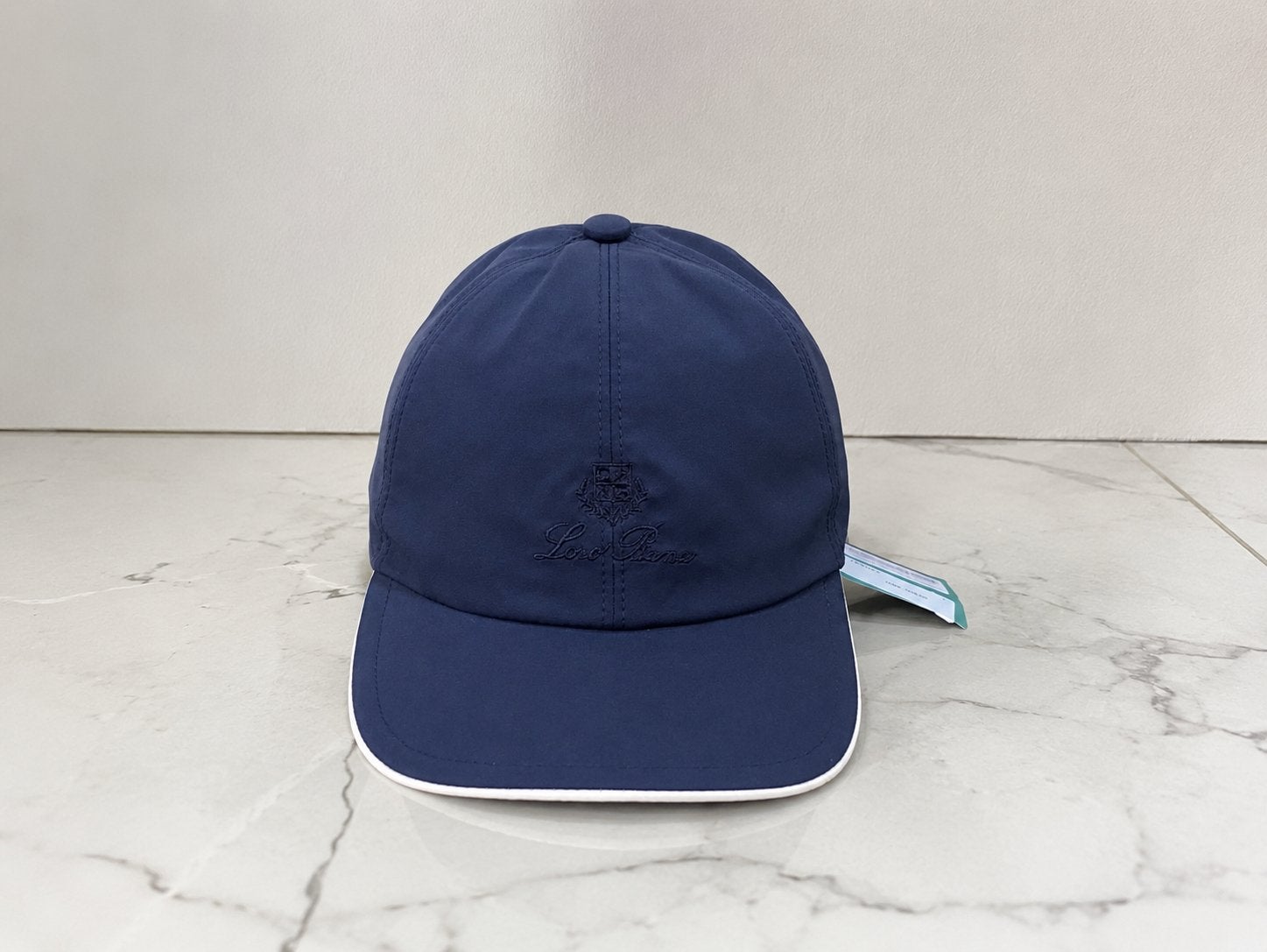 Loro Piana Storm System Pet - met labels DONKERBLAUW MAAT M, Verzenden, Nieuw, 57 cm (M, 7⅛ inch) of minder, Pet