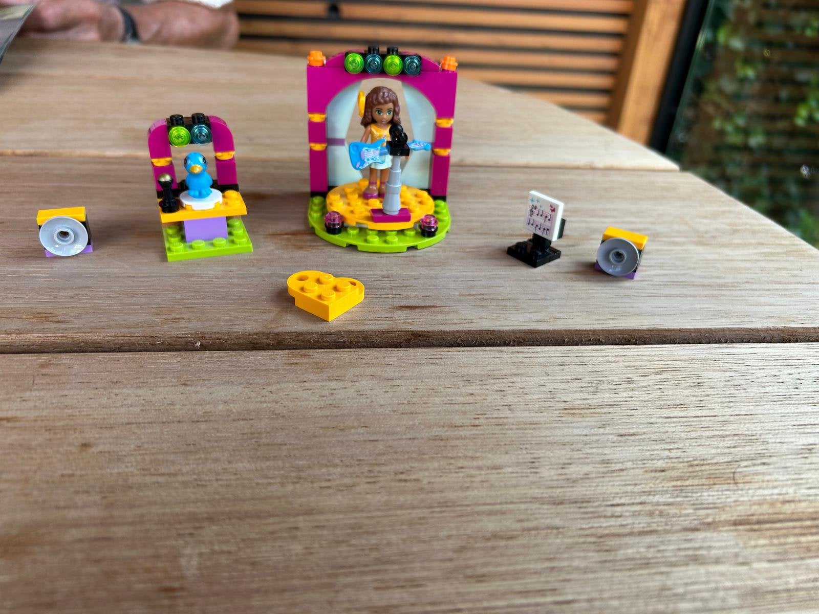 Buiten concert van andrea, Kinderen en Baby's, Speelgoed | Duplo en Lego, Ophalen, Zo goed als nieuw, Inclusief minifiguren, Lego