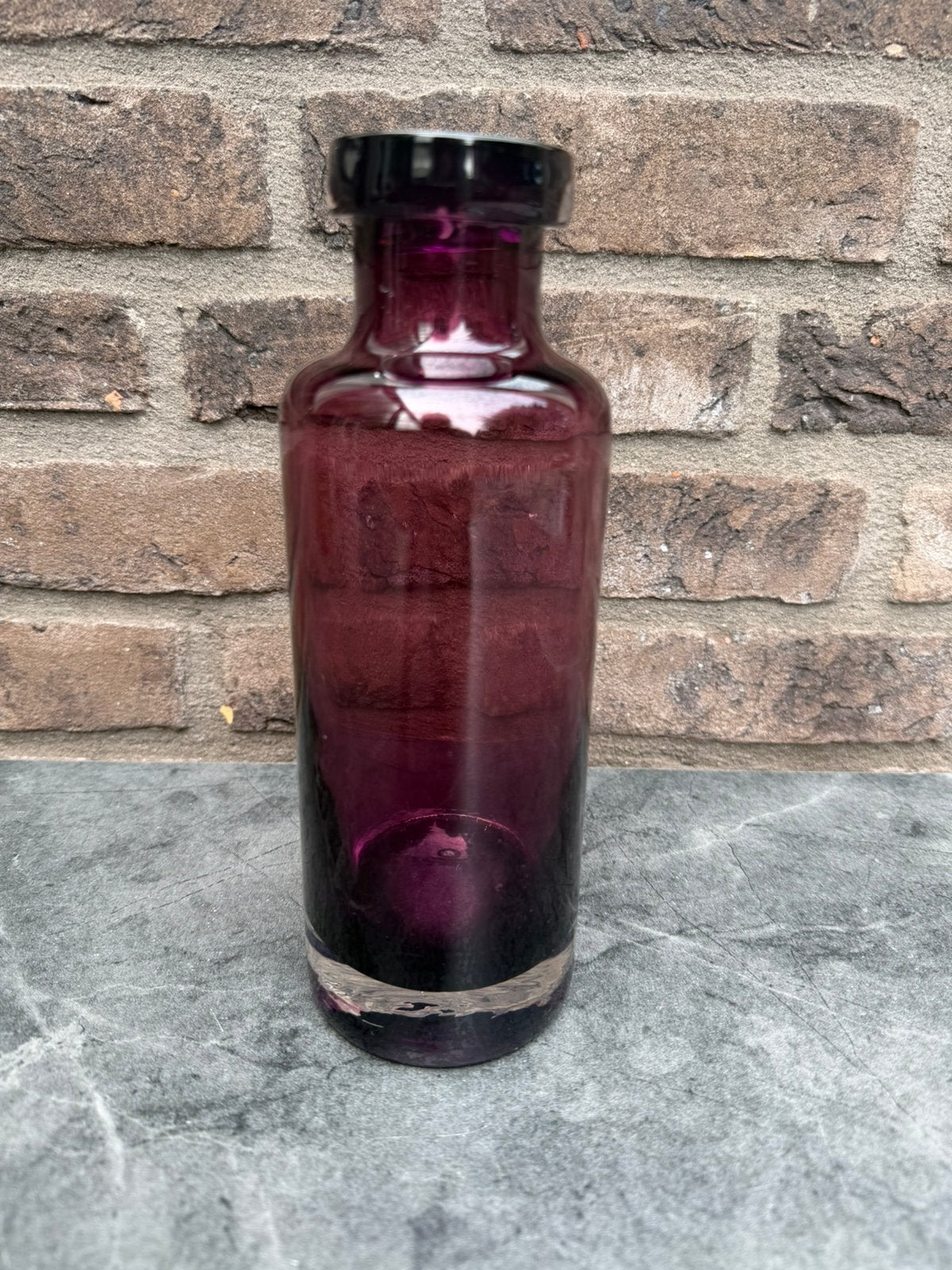 Vintage IKEA Medveten auberginekleurig Gunnel Sahlin (22cm), Ophalen of Verzenden, Zo goed als nieuw, Paars, Glas