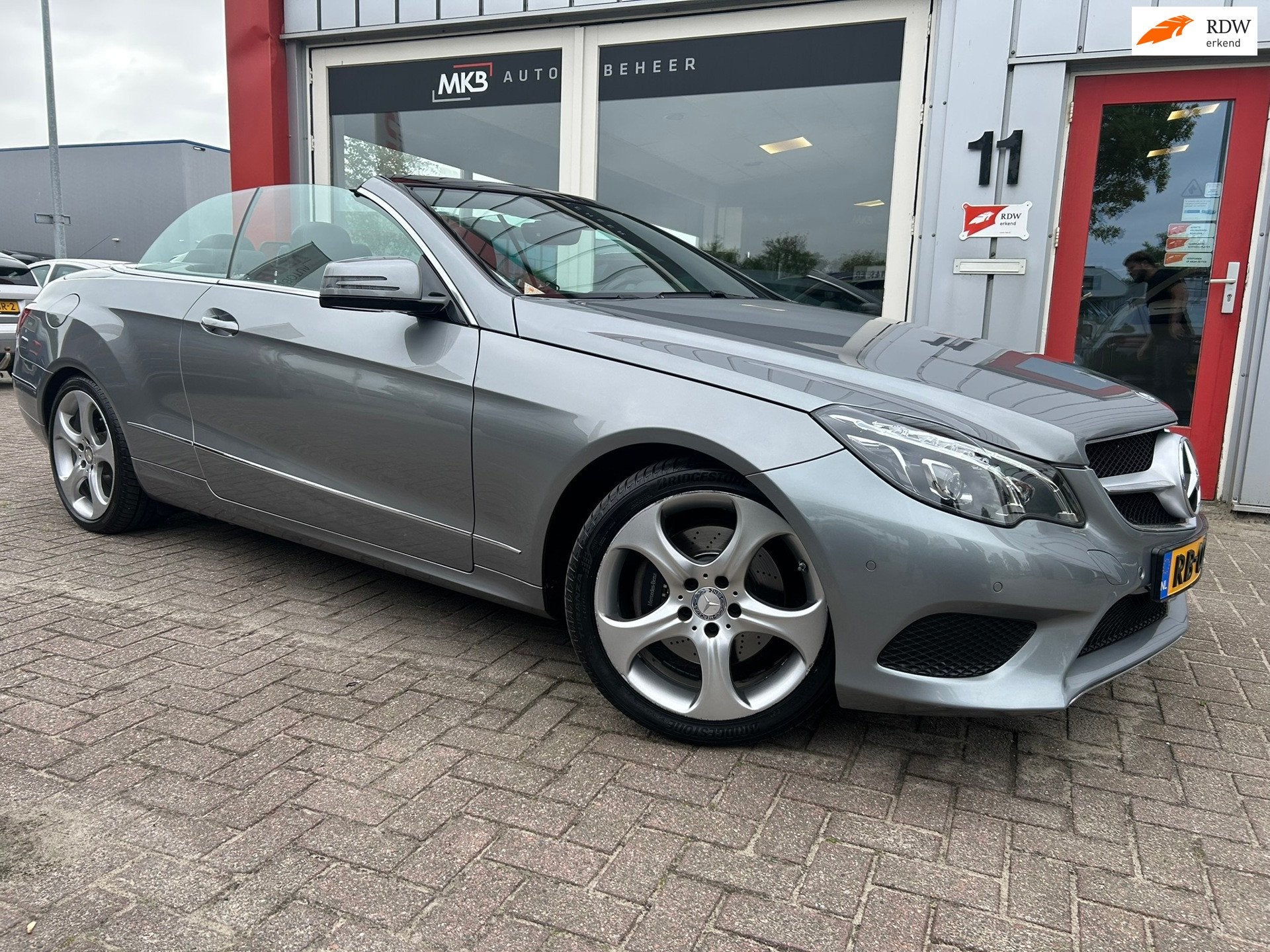 Mercedes-Benz E-klasse Cabrio 200 Prestige Leer/Airscarf/LED, Auto's, Automaat, Dealer onderhouden, 4 cilinders, Cabriolet