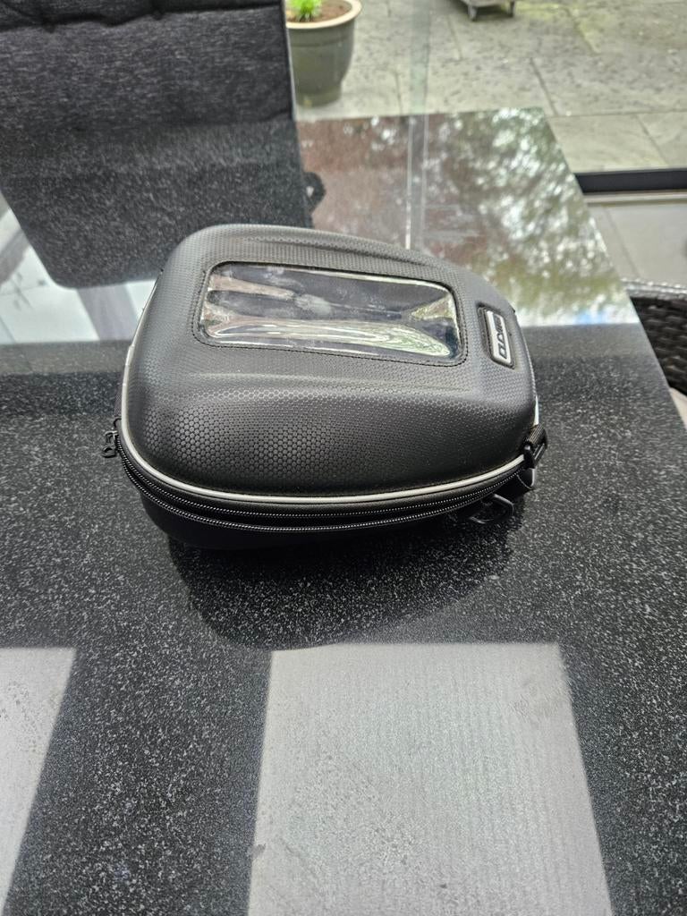 Tank koffer past op een aprilia tuono 660, Motoren, Ophalen of Verzenden