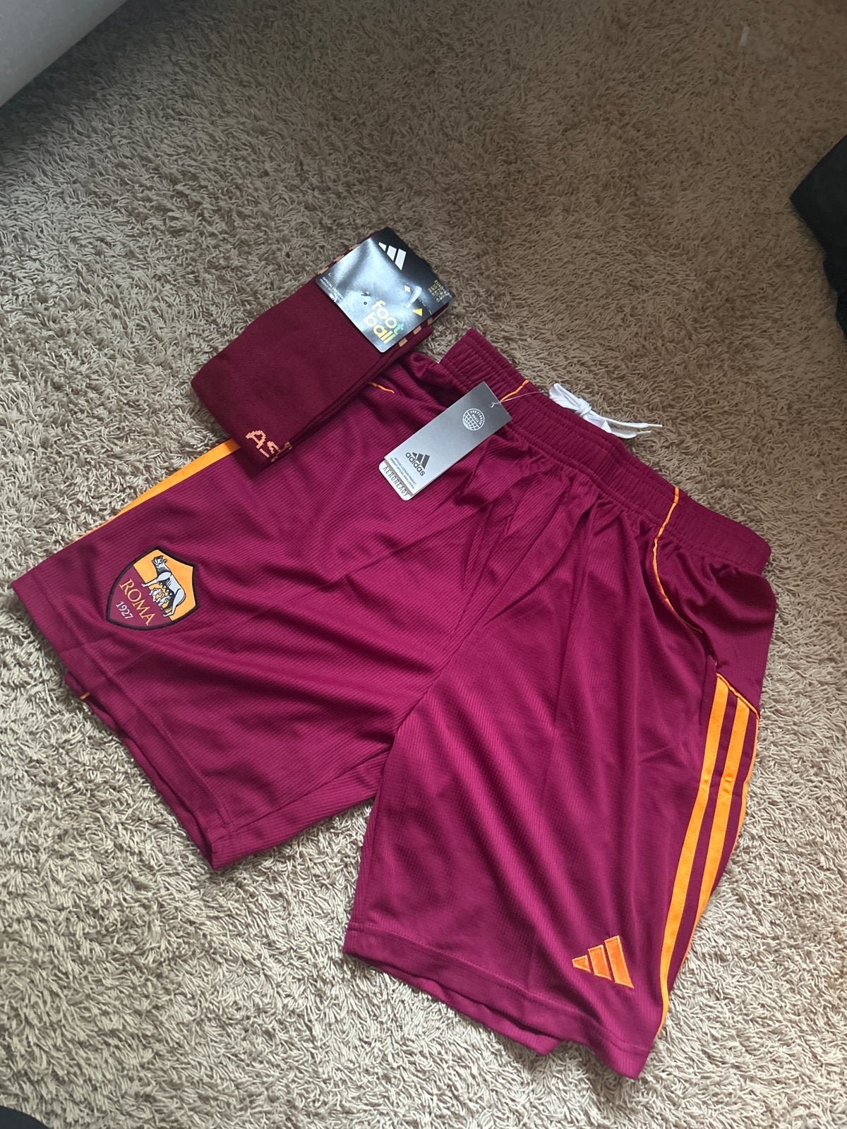 AS Roma Thuisshort en Sokken - Maat M - Nieuw met labels, Maat M, Ophalen of Verzenden, Nieuw, Set