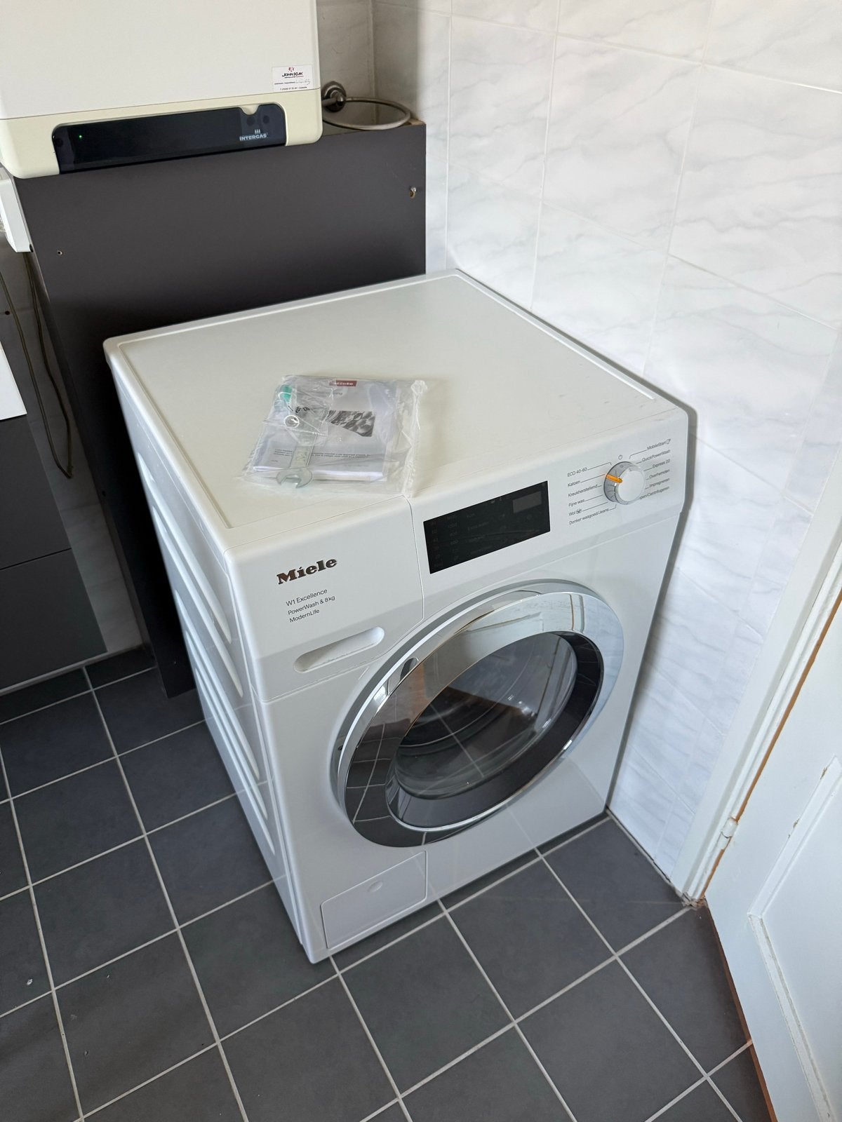 Miele W1 WCR860 WPS Wasmachine - Zo goed als nieuw, Ophalen, 6 tot 8 kg, 85 tot 90 cm, 1600 toeren of meer
