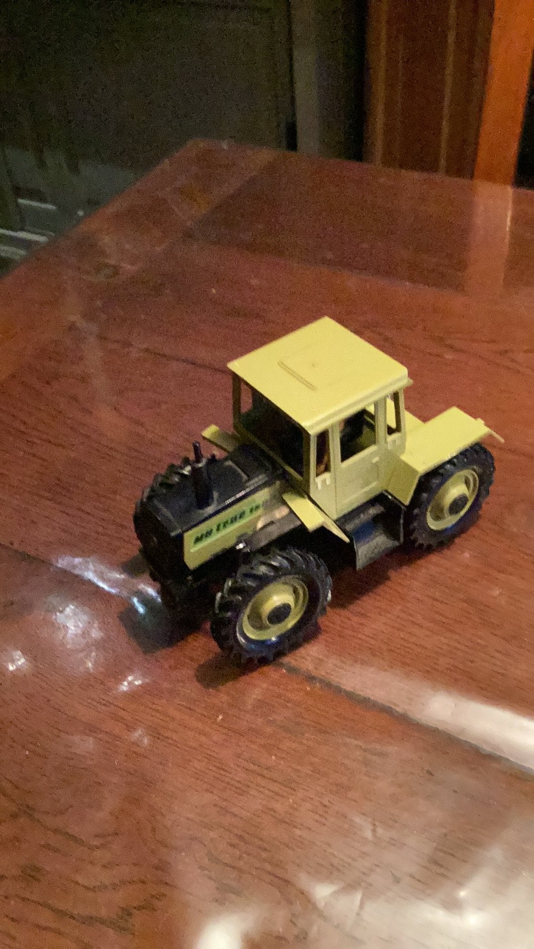 Britains MB trac 1500 met dichte cabine., Ophalen of Verzenden, Zo goed als nieuw, Tractor of Landbouw, Britains
