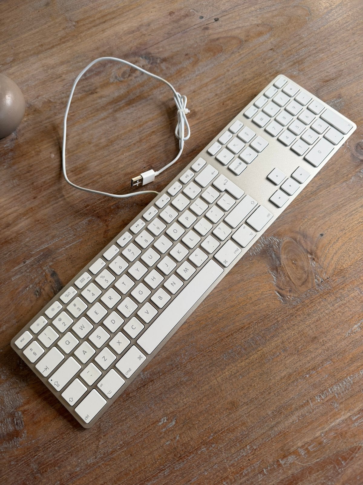 Apple Magic Keyboars USB bedraad | ZGAN, Numeriek, Ophalen of Verzenden, Zo goed als nieuw, Numeriek gedeelte