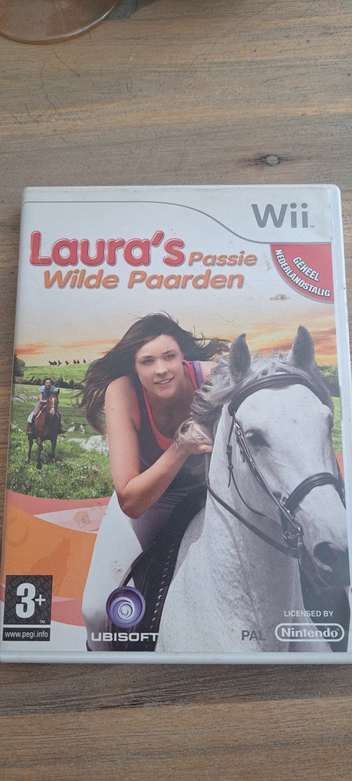 Laura's Passie: Wilde Paarden (Wii) - Zo goed als nieuw, 1 speler, Ophalen of Verzenden, Zo goed als nieuw, Vanaf 3 jaar
