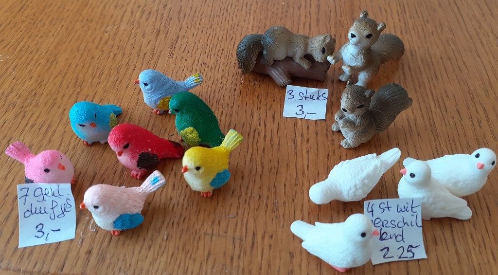 POPPENHUIS EN TOEBEHOREN DIEREN 1:eekhoorns en duifjes, Verzenden, Nieuw, Poppenhuis