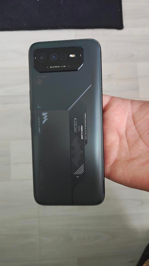 Asus ROG Phone 6 Batman Limited Edition - Zo goed als nieuw, Ophalen of Verzenden, Zo goed als nieuw, 6 megapixel of meer