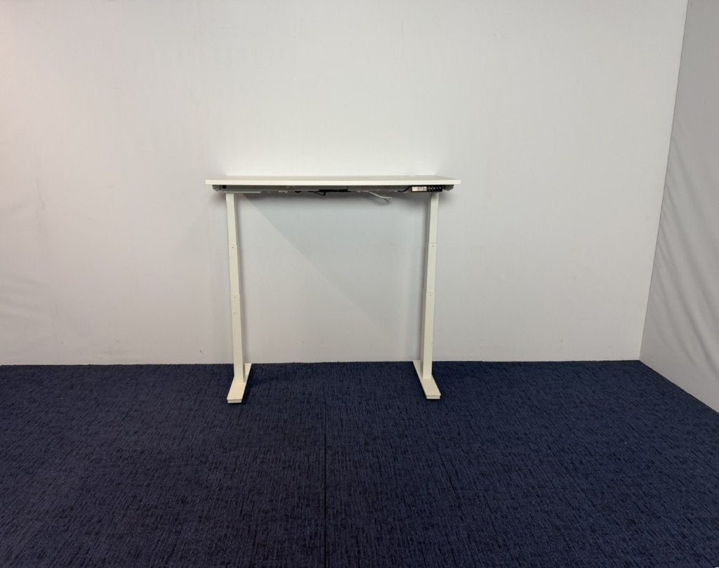 4 x Zit/sta bureau Voortman (elektrisch), 120 x 60 cm., Huis en Inrichting, Bureaus, Ophalen, Zit-sta bureau, Gebruikt, 120 cm