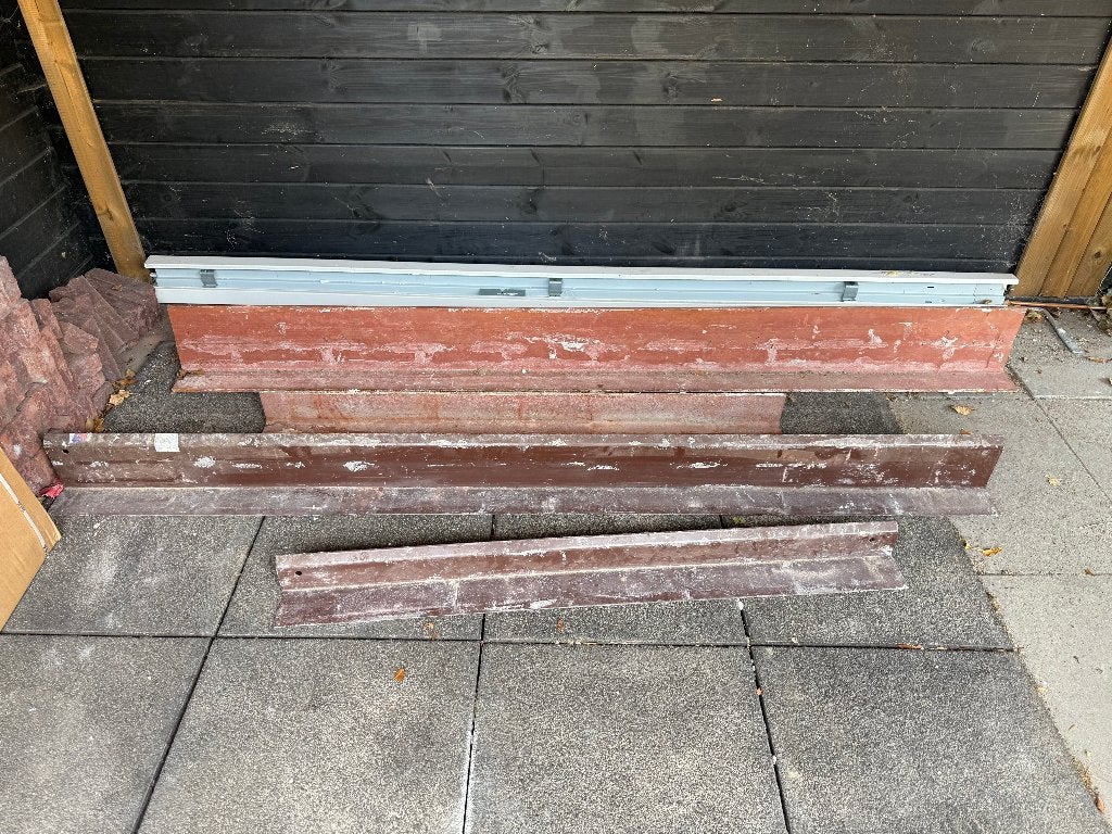 Metalen en stalen hoekprofiel, Doe-het-zelf en Verbouw, Metalen, Ophalen, Gebruikt, IJzer