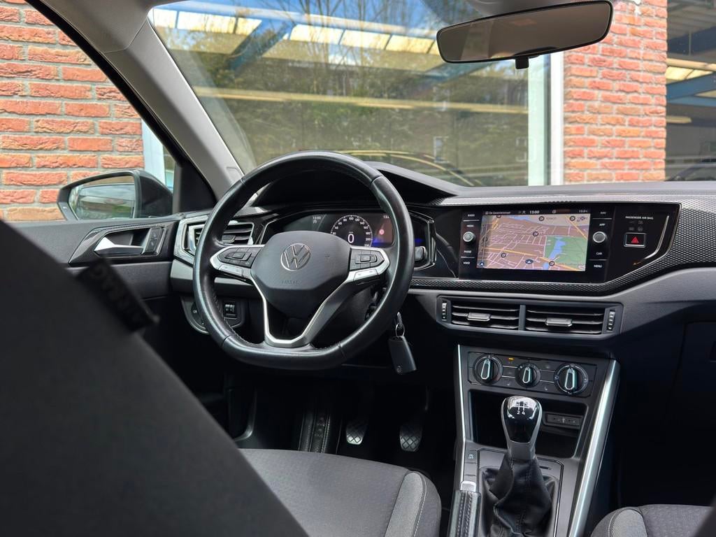 Volkswagen POLO 1.0 MPI | Airco | Navi | Cruise | Stoelverwa, Auto's, Voorwielaandrijving, Gebruikt, Euro 6, Lichtsensor