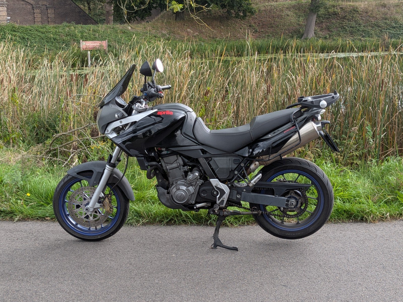 Aprilia Pegaso 650 Strada, Particulier, Minimaal motorrijbewijs A2, Handgeschakeld, 1 cilinder