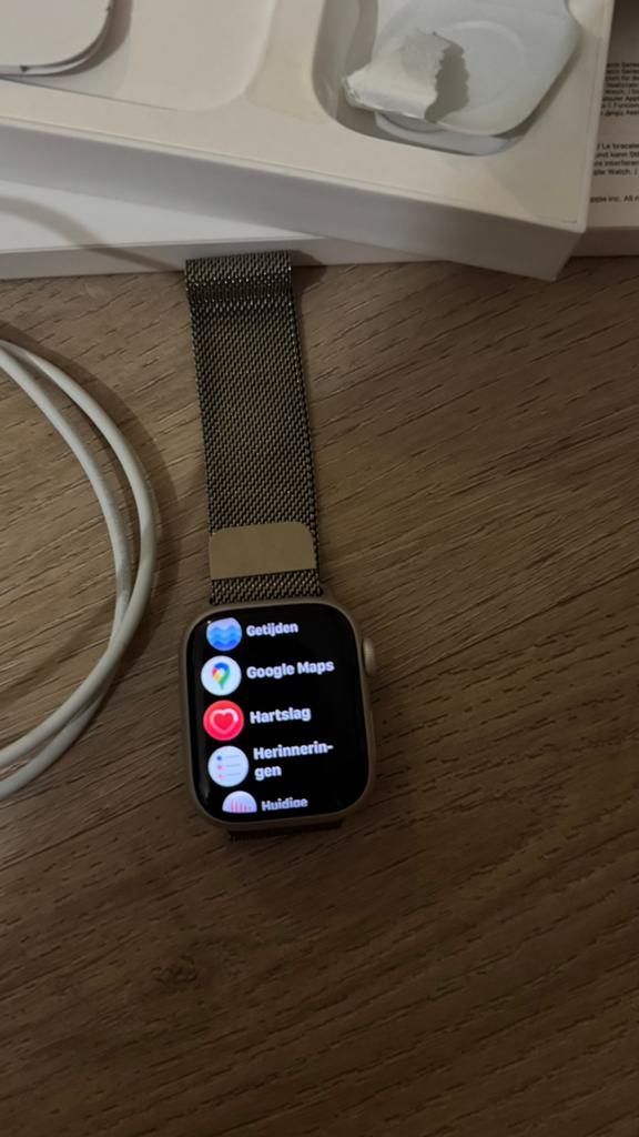 Apple Watch Series 8 (GPS) overconpleet, Ophalen, Zwart, IOS, Zo goed als nieuw