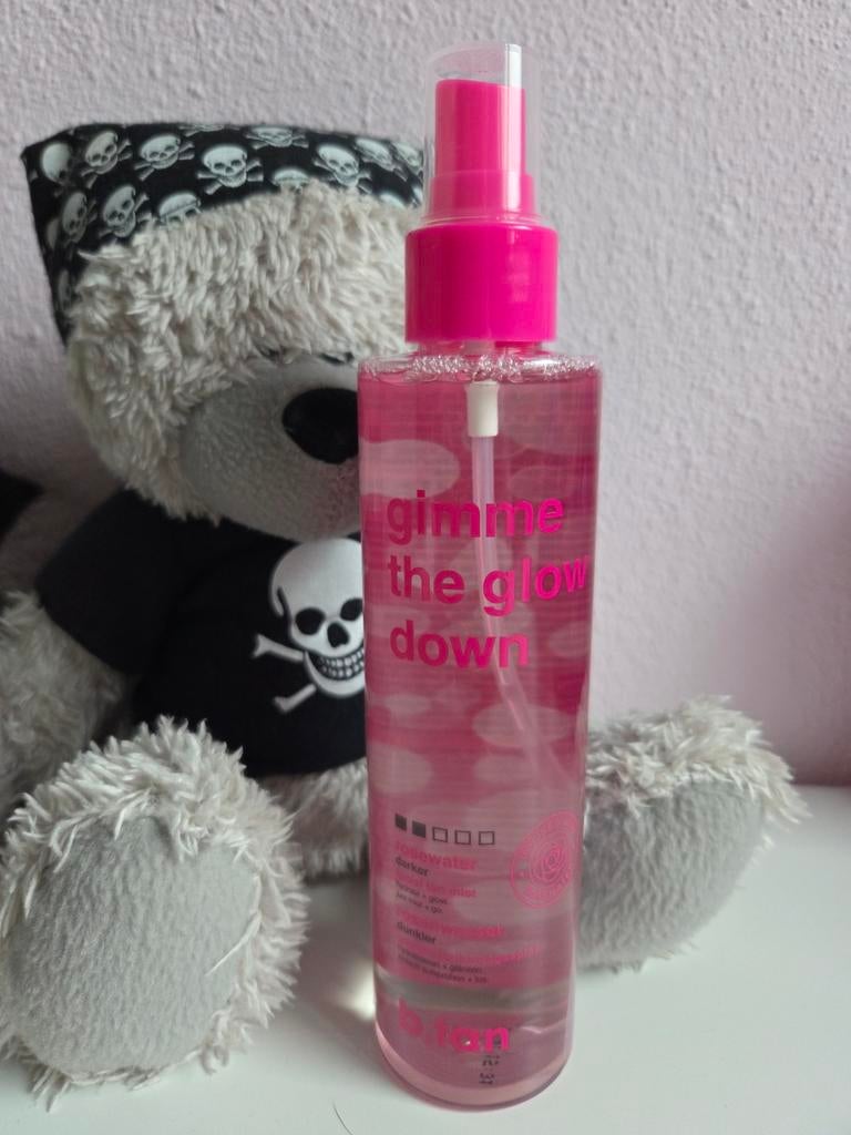 B.Tan Gimme The Glow Body Mist, Sieraden, Tassen en Uiterlijk, Uiterlijk | Lichaamsverzorging, Ophalen of Verzenden, Nieuw, Deodorant of Bodyspray