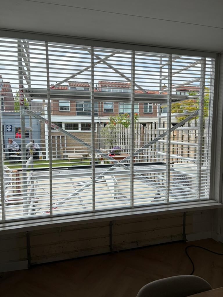 Luxaflex wit hout, Ophalen, Zo goed als nieuw, Wit