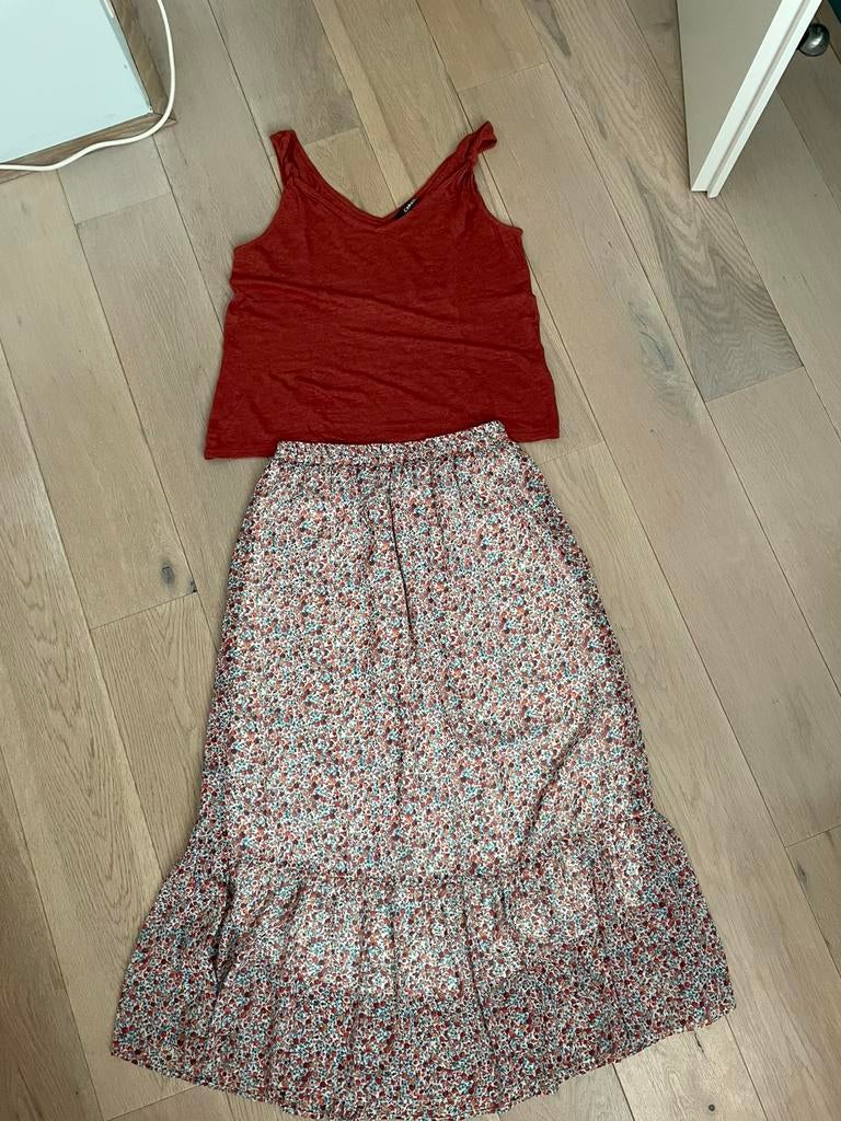 Set topje en rok, Maat 42/44 (L), Ophalen of Verzenden, Zo goed als nieuw, Rood