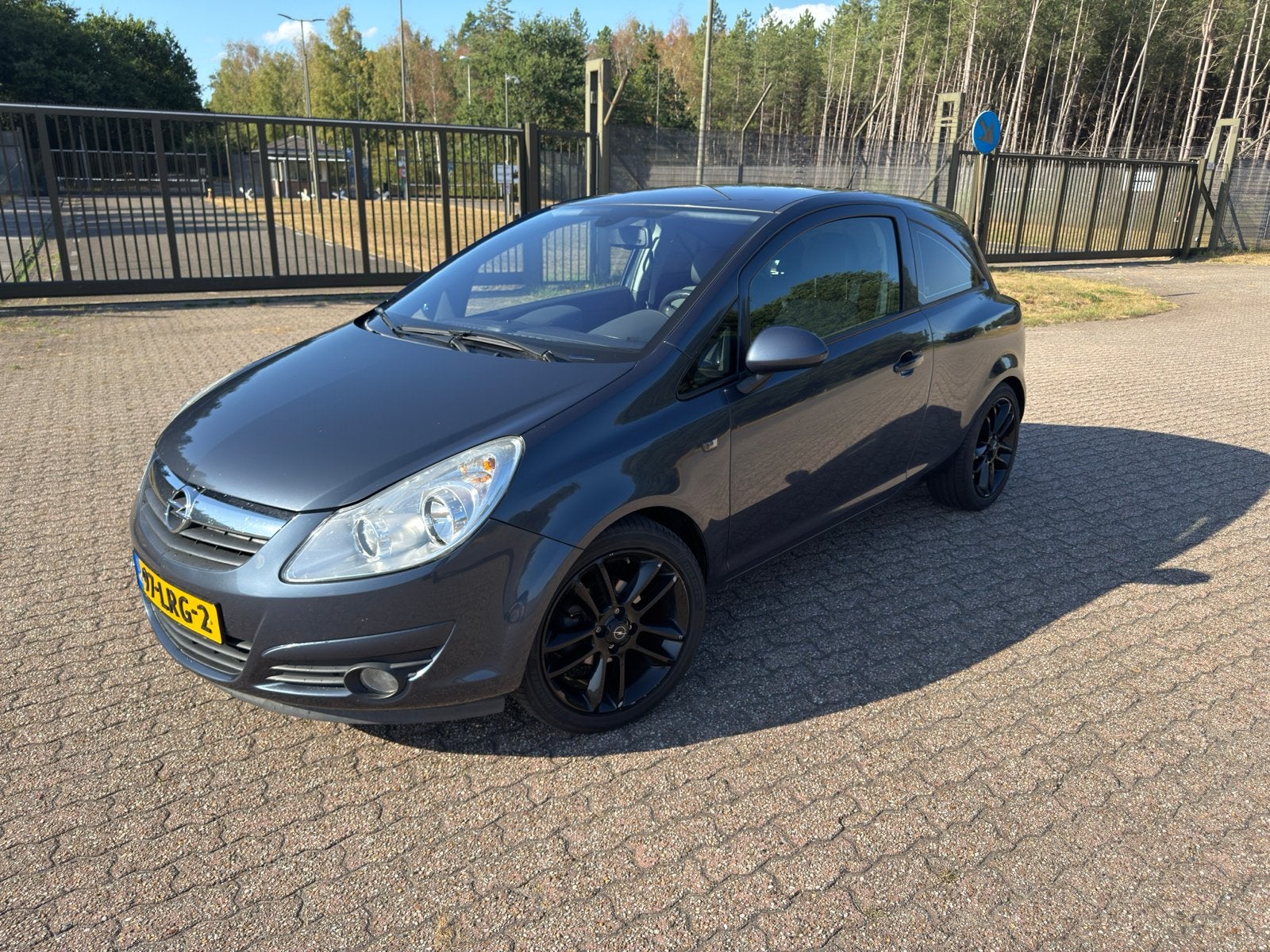 Opel Corsa 1.4 16V 2010 evt teruil 5drs, Auto's, Voorwielaandrijving, 40 €/maand, 4 cilinders, Blauw