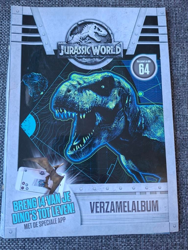 Verzamelalbum Jurassic World dino's, compleet, Ophalen of Verzenden, Nieuw, Meerdere plaatjes