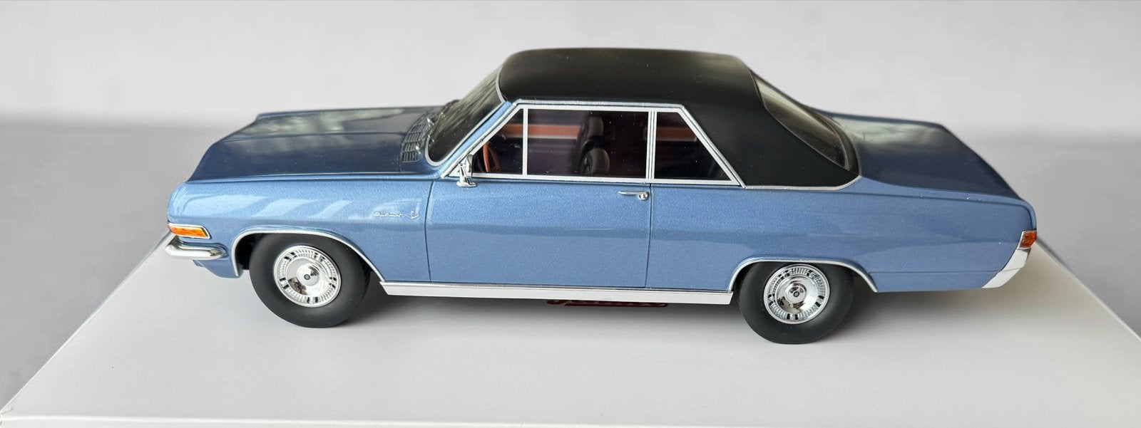 Opel Diplomat V8 Coupé 1/18 Schüco modelauto, Ophalen of Verzenden, Zo goed als nieuw, Auto, Overige merken