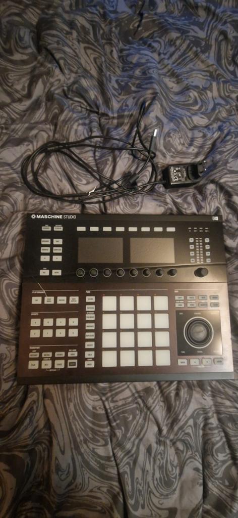 Native Instruments Maschine Studio MIDI Controller, Gebruikt, Overige aantallen, Met midi-aansluiting, Ophalen