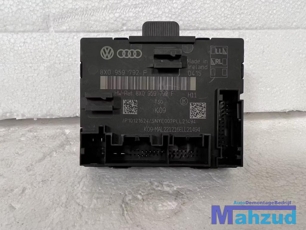 AUDI A1 SPORTBACK Links voor deurmodule 2011-2018, Gebruikt, AUDI AG, Auto-Union-Strasse 1
85045  Ingolstadt, DE, Kundenbetreuung@audi.de