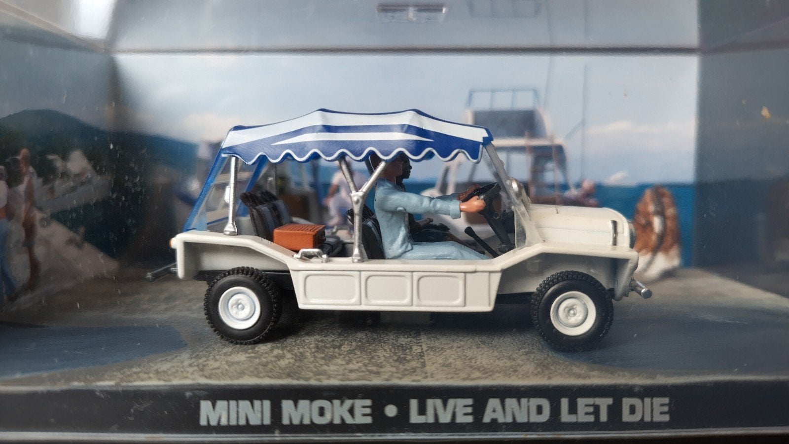 Mini Moke 1:43 James Bond 007 Live and let Die Pol, Overige merken, Auto, Verzenden, Nieuw