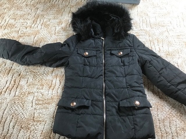 Zwarte dames winterjas maat M met afritsbare muts,bontcapuch, Ophalen of Verzenden, Gedragen, Maat 38/40 (M), Zwart