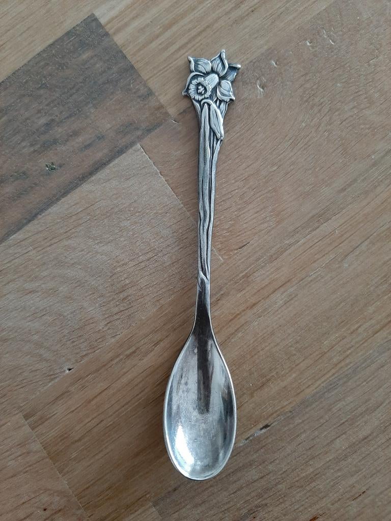 Antieke  lepel met narcis decoratie, Antiek en Kunst, Ophalen of Verzenden