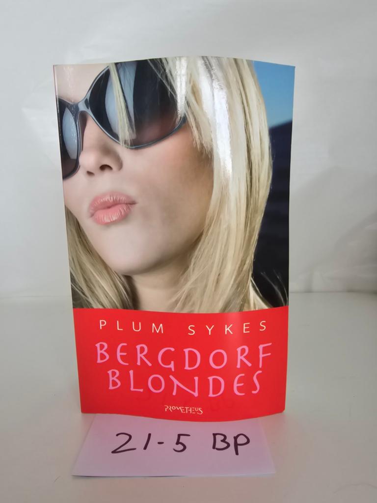 Bergdorf Blondes - Plum Sykes (Roman), Ophalen of Verzenden, Gelezen, Plum Sykes, Europa overig