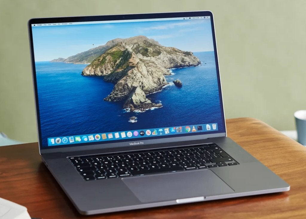 MacBook Pro 16" | i9 2.4GHz | 32GB | 2TB SSD | 5600M 8GB, Computers en Software, 1 TB of meer, 2 tot 3 Ghz, Zo goed als nieuw