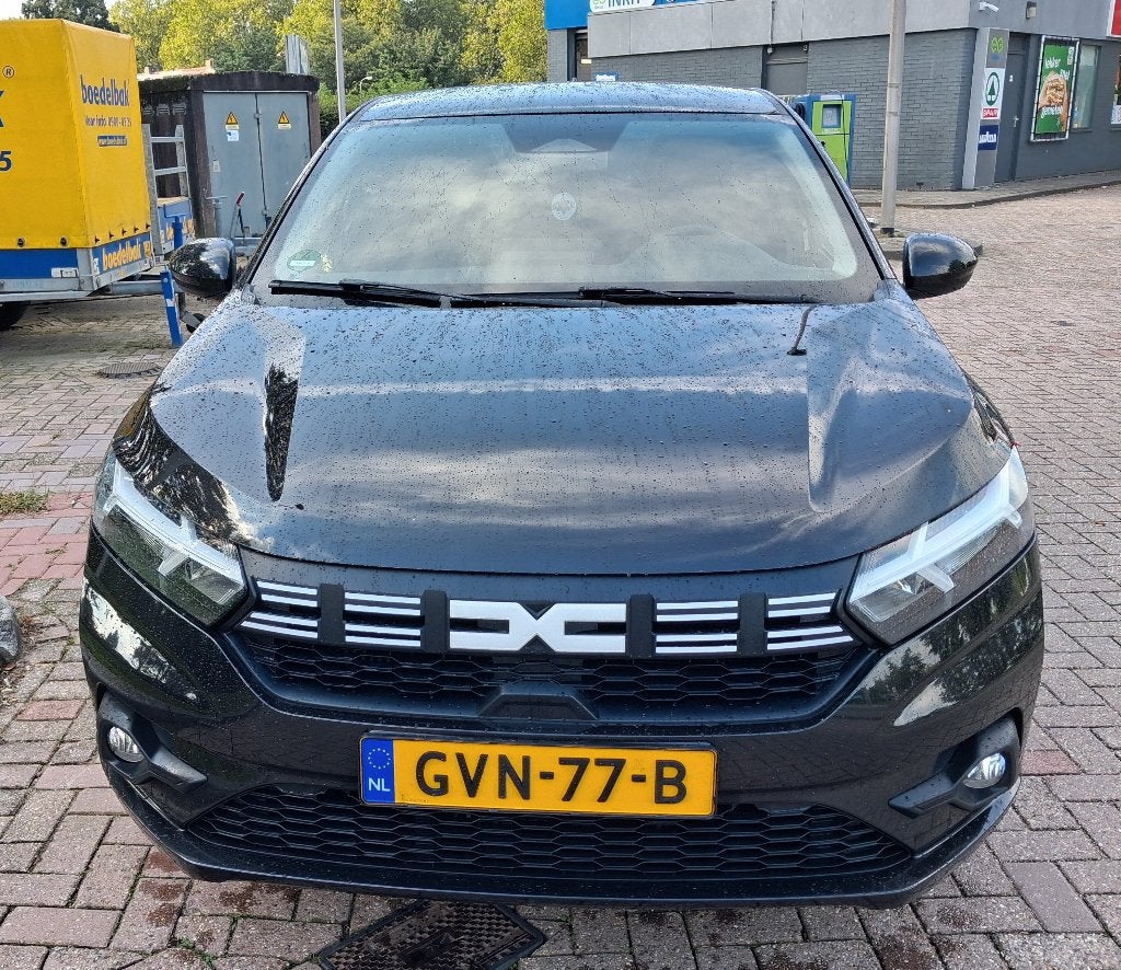 Dacia Sandero 1.0 TCe 90pk GPF 2024 Zwart, Auto's, Voorwielaandrijving, Stof, Zwart, Start-stop-systeem