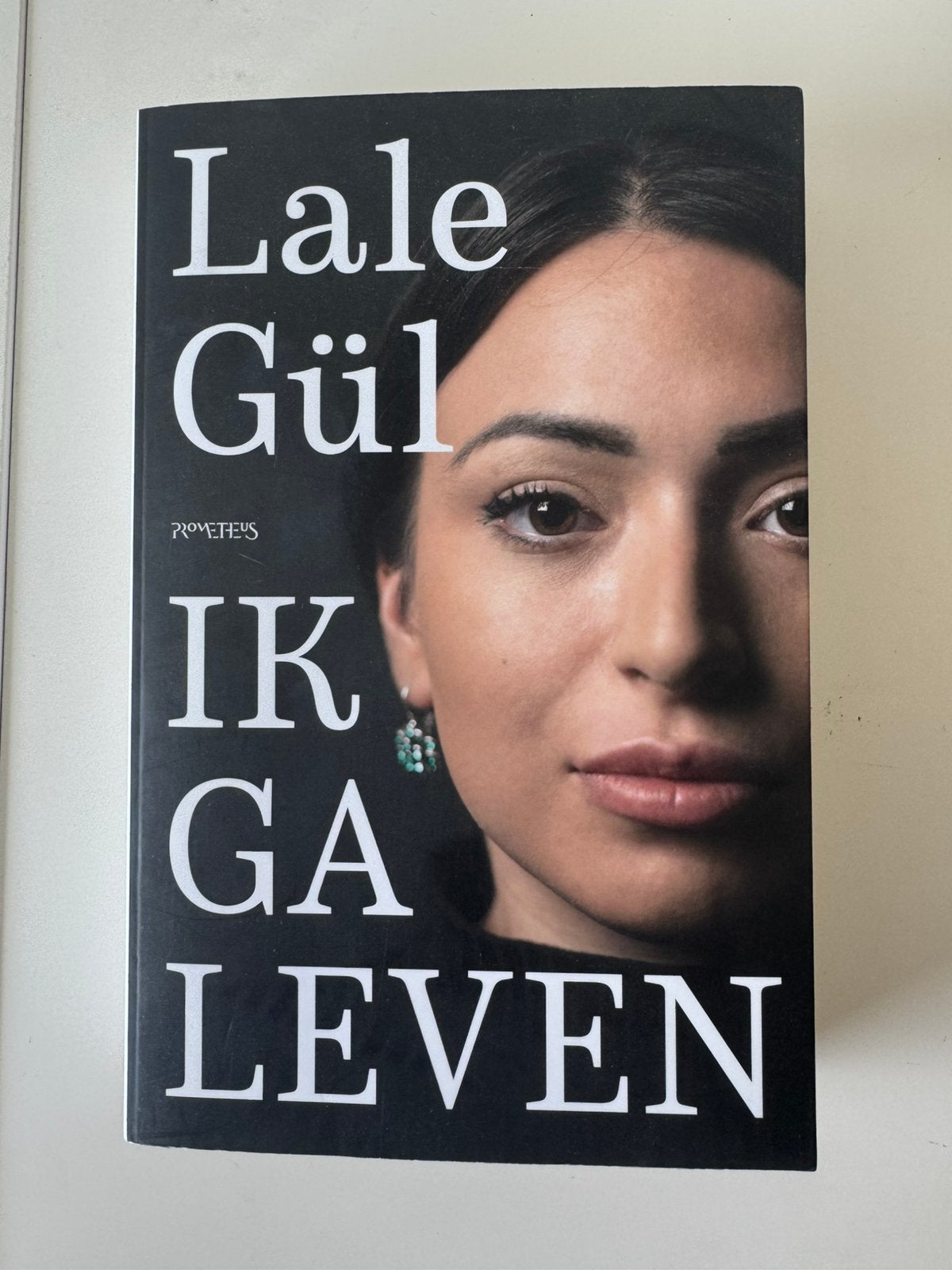 Lale Gül - Ik ga leven, Ophalen of Verzenden, Gelezen, Lale Gül