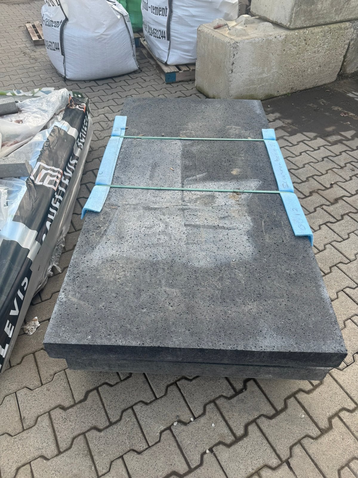 Schellevis tegels 100/200/10 carbon, Ophalen, Zo goed als nieuw, Beton, Terrastegels