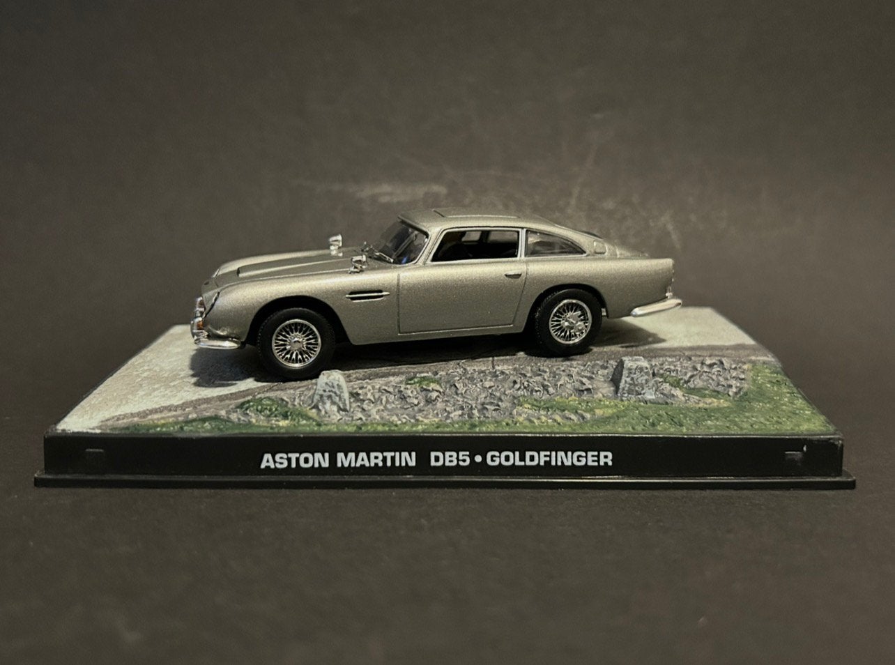 Aston Martin DB5, James Bond Goldfinger, Hobby en Vrije tijd, Modelauto's | 1:43, Ophalen of Verzenden, Zo goed als nieuw, Auto