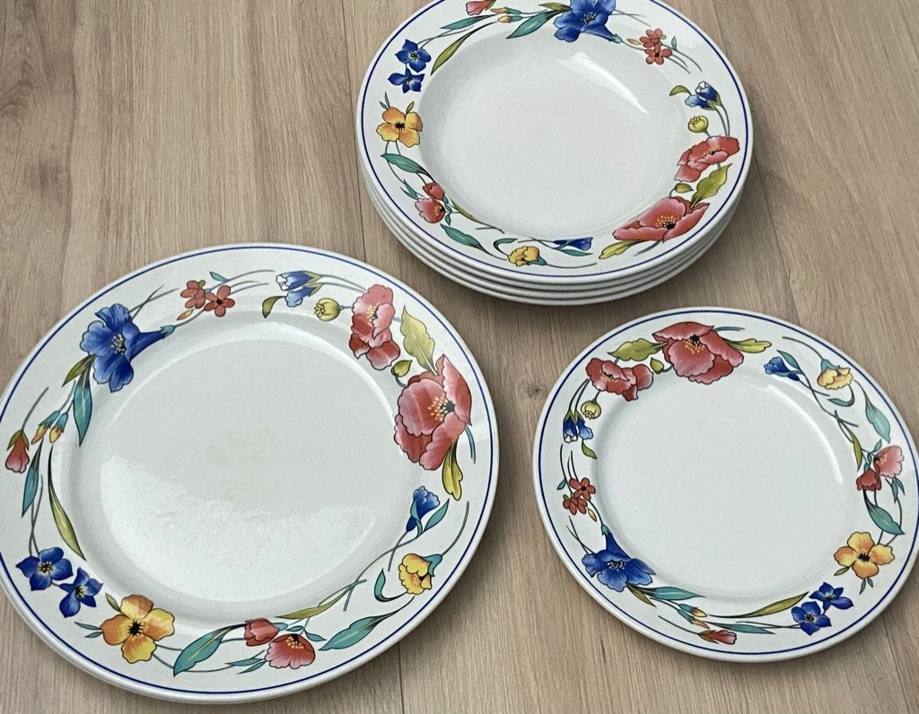 Alpine Meadow-servies, Huis en Inrichting, Keuken | Servies, Gebruikt, Overige merken, Ophalen of Verzenden, Bord(en)