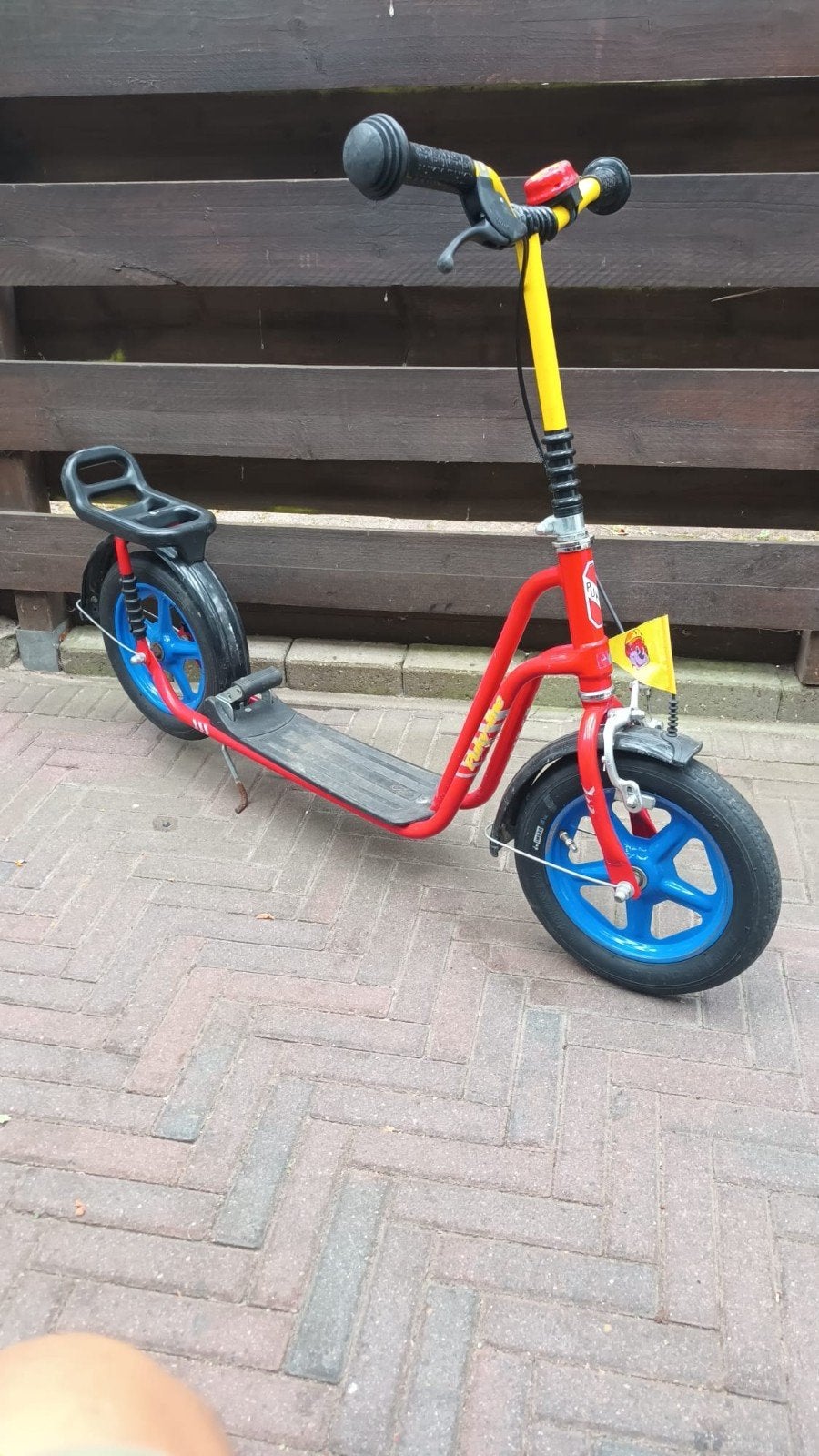 Stevige step met luchtbanden en felle kleuren, Fietsen en Brommers, Steps, Ophalen, Gebruikt, Gewone step, Puky