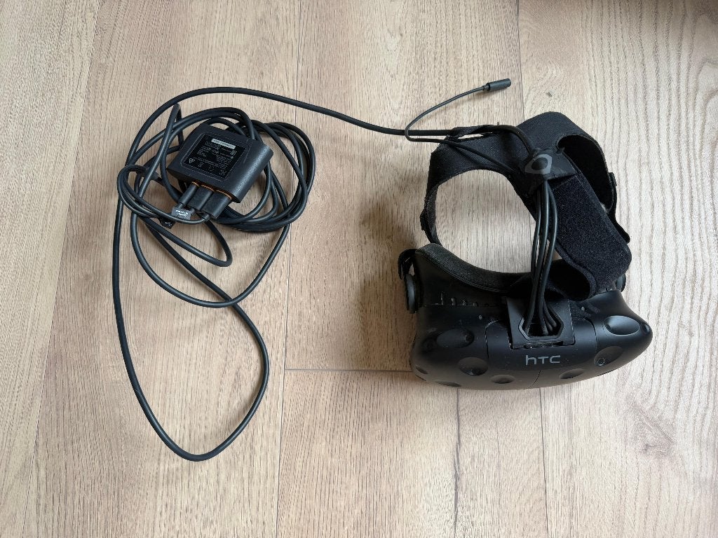 Originele HTC Vive VR-set – 2 controllers en base stations, Ophalen, Gebruikt, VR-bril, Pc