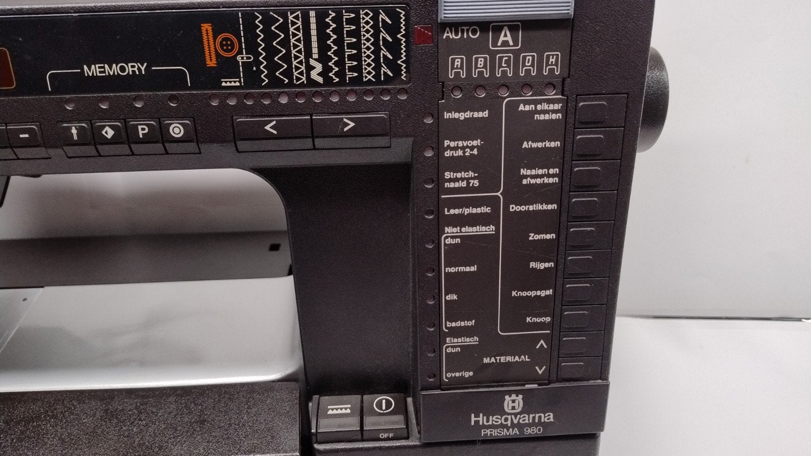 Husqvarna Prisma 980 Computergestuurde Naaimachine, Ophalen of Verzenden, Gebruikt, Naaimachine, Husqvarna