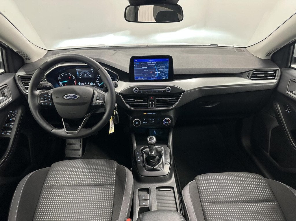 Ford Focus 1.0 EcoBoost Hybrid Trend Edition Business CAMERA, Auto's, Ford, Gebruikt, Euro 6, Met garantie (alle), Wit