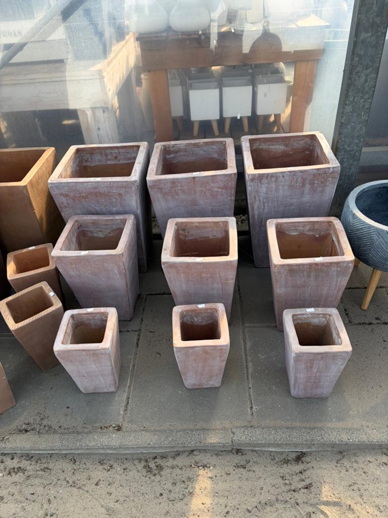 Partij bloem potten, Ophalen, Rond, Aardewerk, Minder dan 40 cm