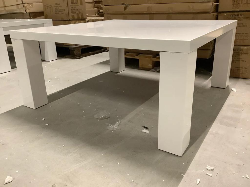 Nieuwe Witte Salontafel 100x100 - Uitverkoop!, Huis en Inrichting, Tafels | Salontafels, Vierkant, Nieuw, Ophalen of Verzenden