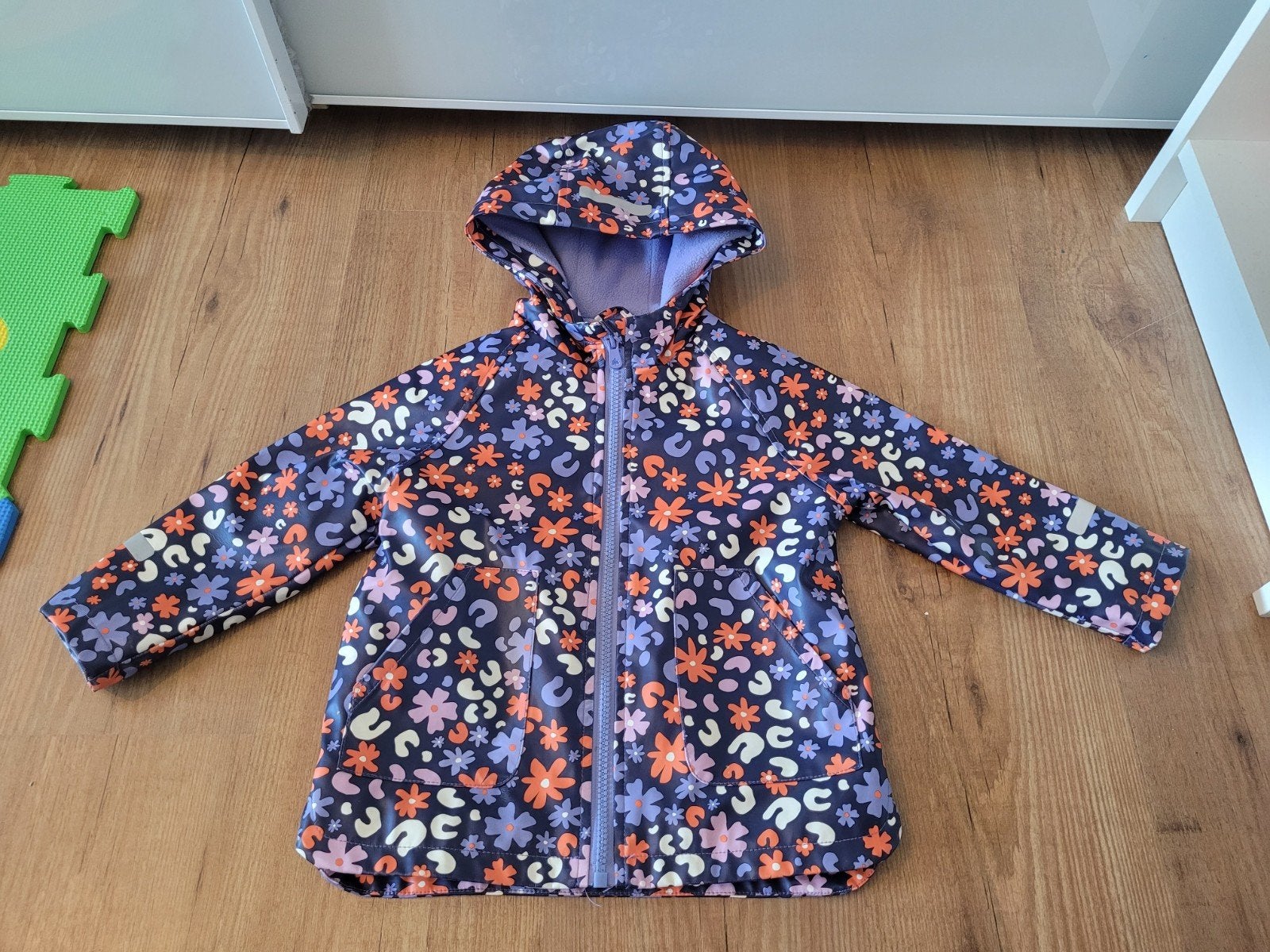 Regenjas met voering, maat 98 ZGAN, Kinderen en Baby's, Kinderkleding | Maat 98, Meisje, Ophalen of Verzenden, Zo goed als nieuw