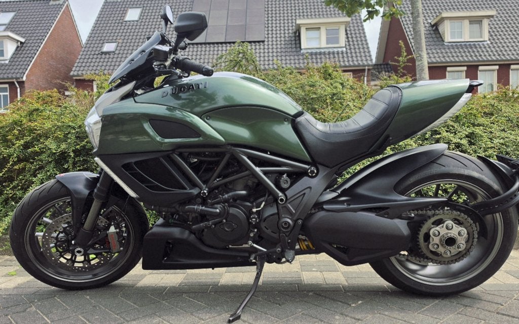 Ducati Diavel 1200cc 164PK, 2 cilinders, Occasion, Motorrijbewijs A, Bedrijf