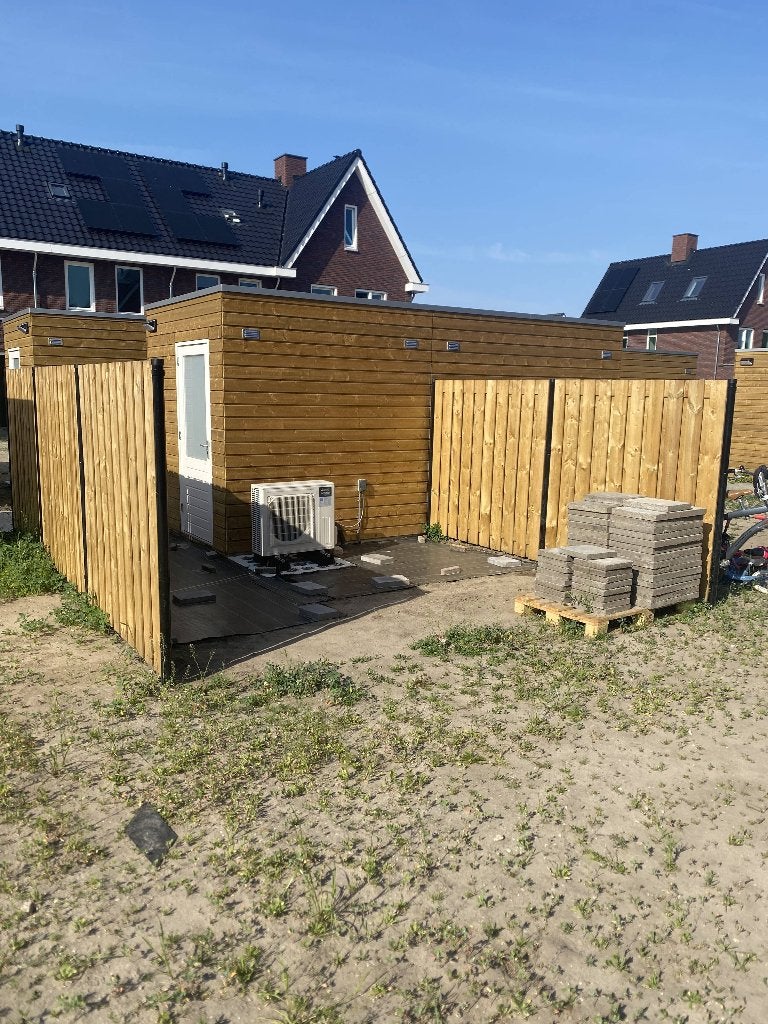 Schutting (5 Platen van 1,8m + 7 Palen), Ophalen, 1 tot 2 meter, 6 meter of meer, Nieuw