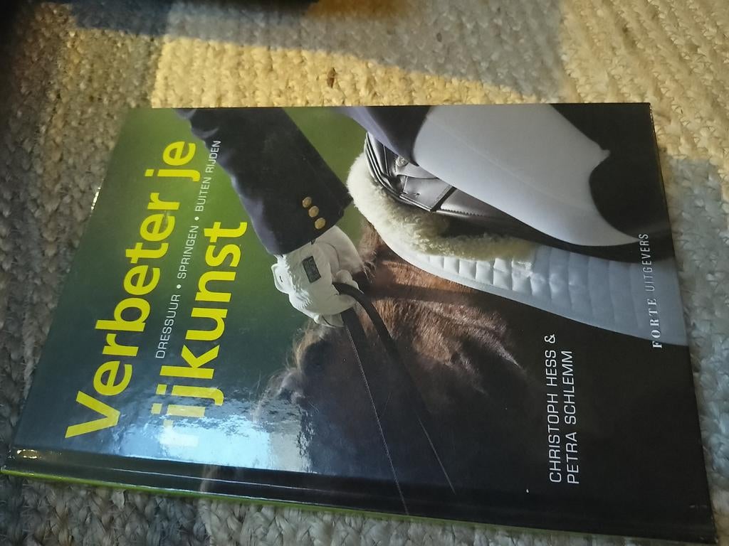 Verbeter je Rijkunst - Dressuur, Springen, Buiten Rijden, Ophalen of Verzenden, Zo goed als nieuw, Christoph Hess & Petra Schlemm