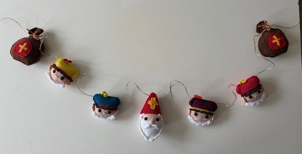 Sinterklaas en Pieten slinger nieuw!!, Diversen, Sinterklaas, Ophalen of Verzenden, Nieuw