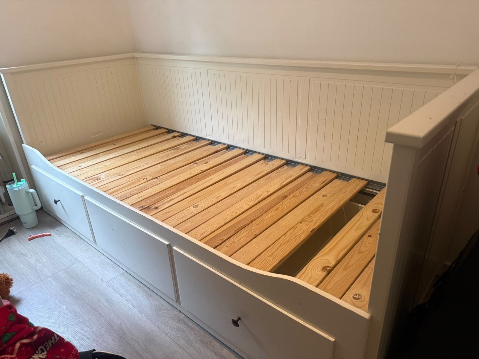 Witte ikea hemnes bedbank met opberglades - gedemonteerd, Huis en Inrichting, Ophalen, Gebruikt, 90 cm, Eenpersoons