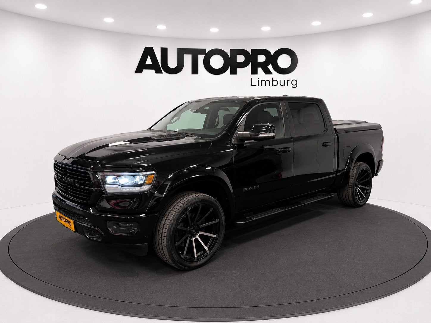 Dodge Ram 1500 5.7 V8 4x4 Crew Cab 5'7 Limited Hulk pakket, Auto's, Dodge, Automaat, Gebruikt, 5654 cc, Zwart